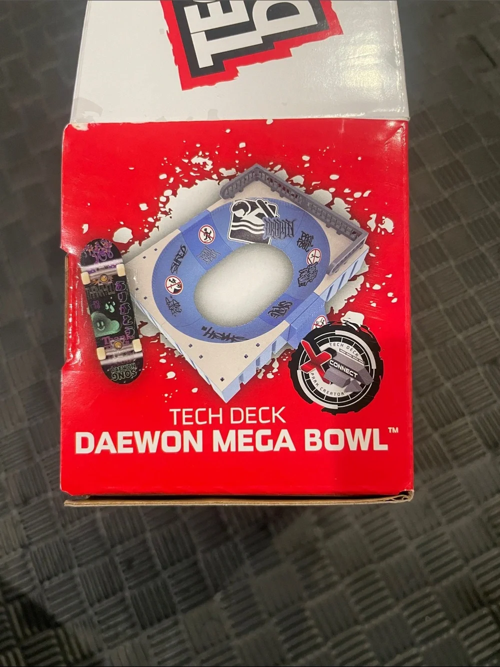Tech Deck Daewon Mega Bowl Skate Park Playset - NIB Unopened